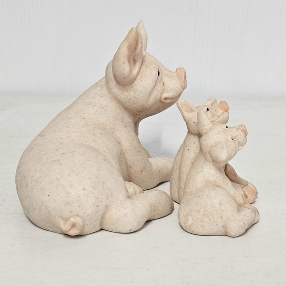 Collectible Quarry Critters Lying Down Pink Pig With Piglets Figurine Sculpture - Picture 5 of 14